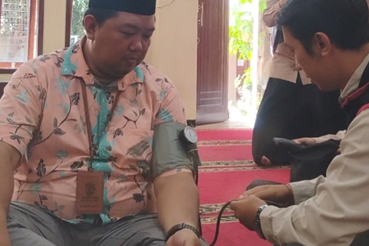 pengurus-ppm-syafiur-rohman-jadi-sasaran-home-care-ketua-ponpes-berharap-layanan-juga-menjangkau-santri-20260926
