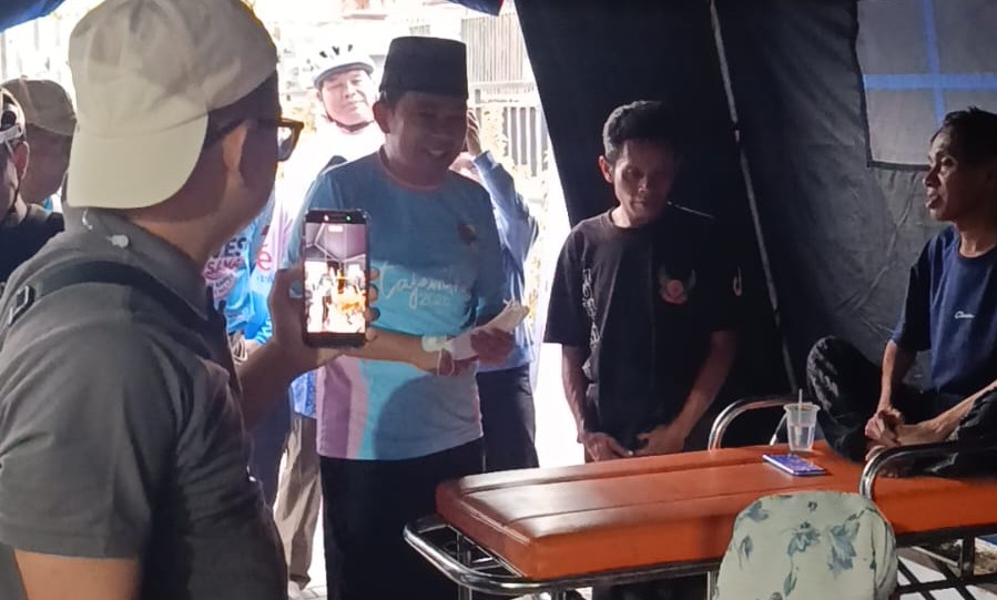 lansia-asal-gunungmalang-senang-bisa-cek-kesehatan-gratis-dan-bertemu-bupati-jember-20260928