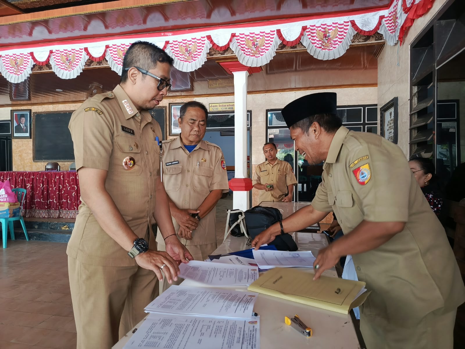 camat-kencong-koordinasikan-penyaluran-bansos-lansia-di-empat-desa-20260929