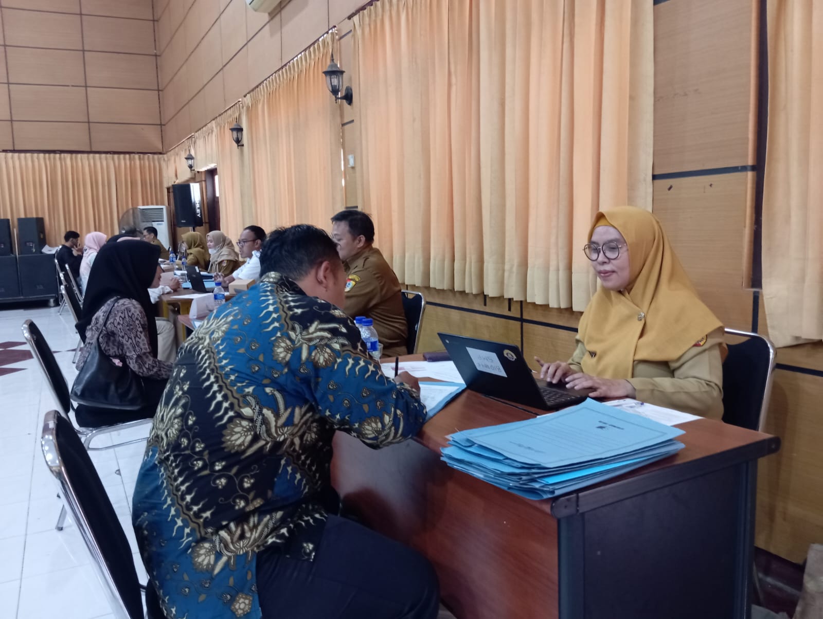 dinsos-pppa-jember-turun-langsung-pastikan-beasiswa-cinta-bergema-tepat-sasaran-20260930