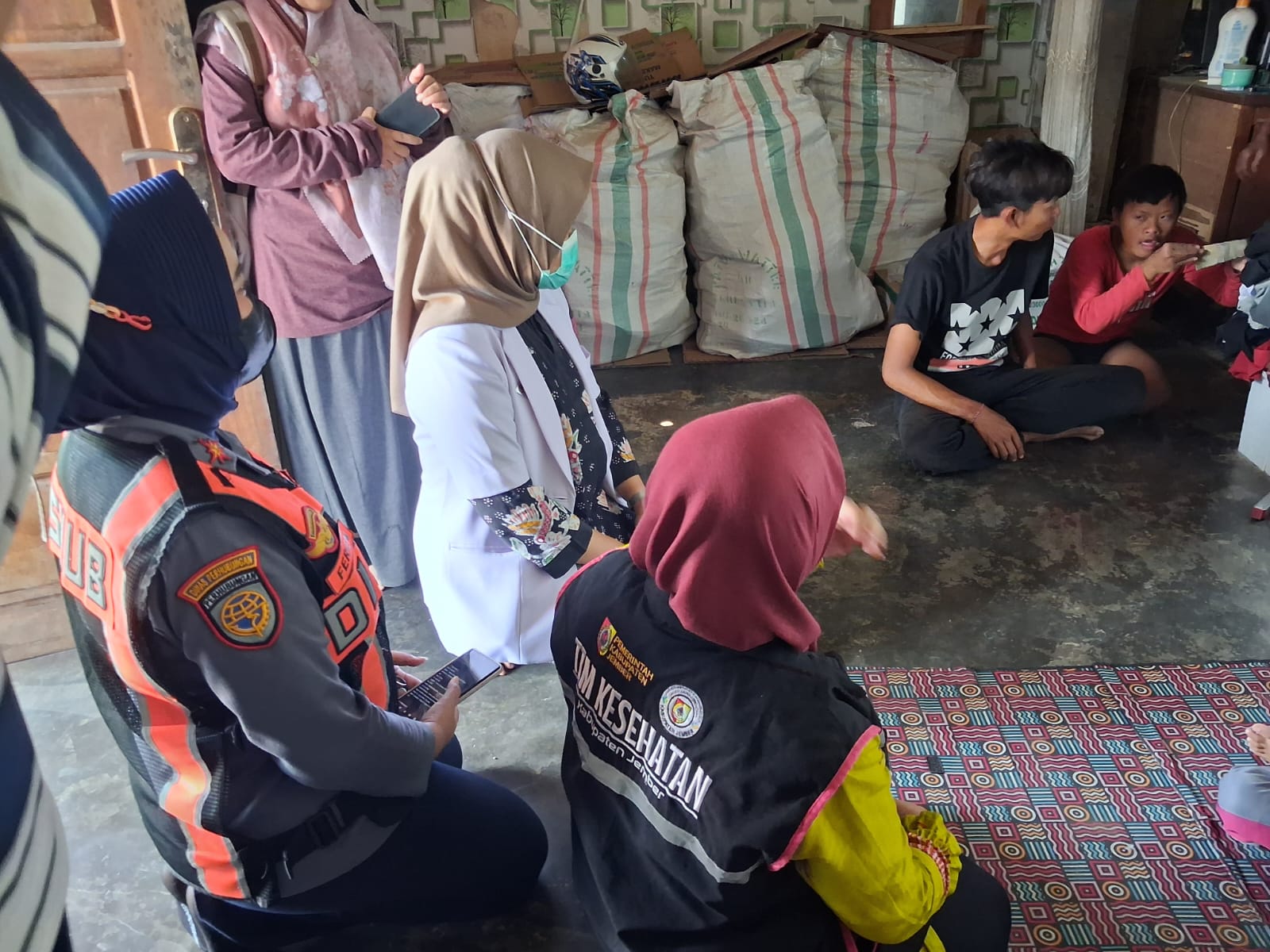 home-care-di-sukorambi-jangkau-dirga-apriliano-putra-anak-disabilitas-di-dusun-darungan-20261002