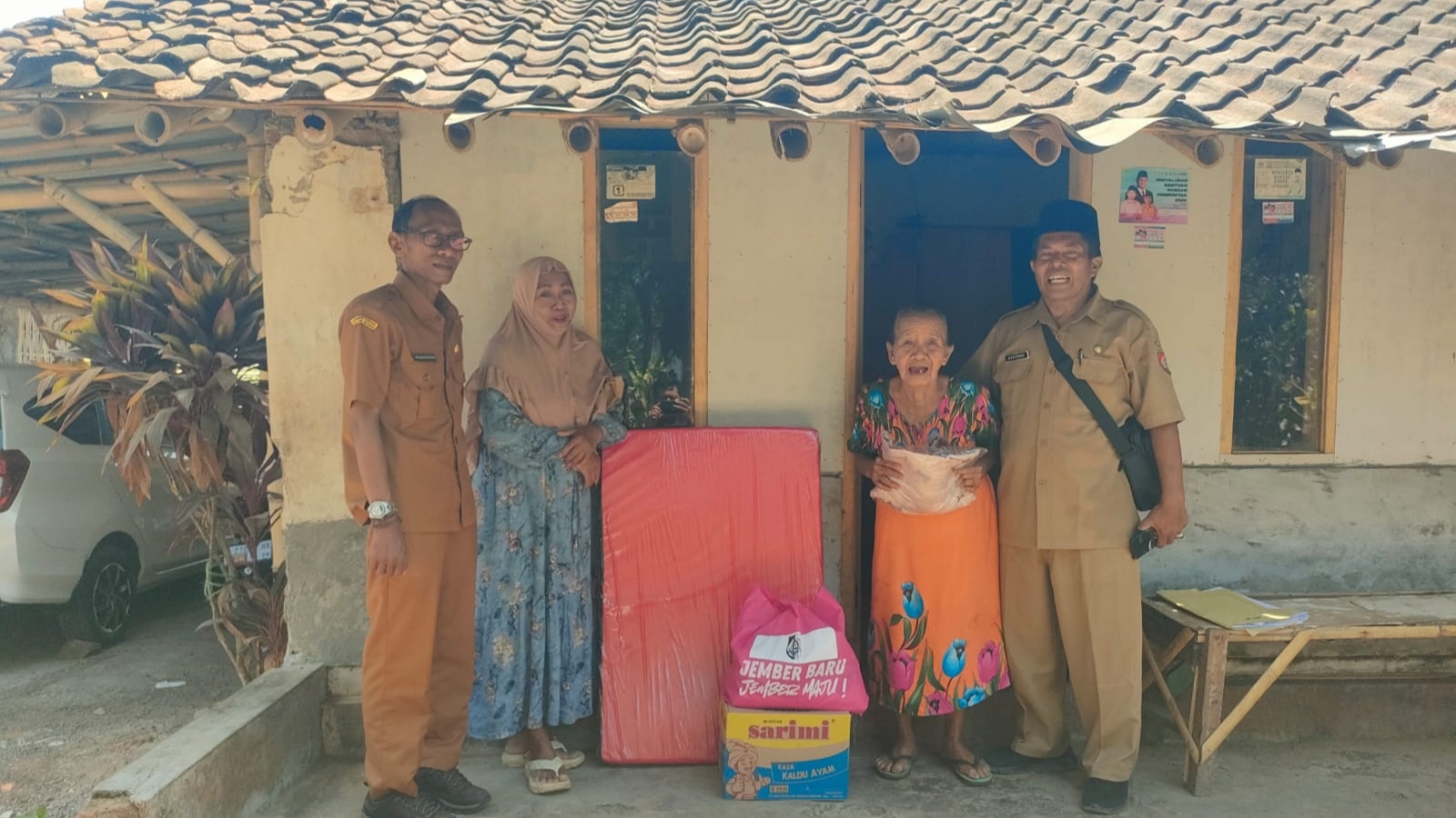 sembako-lansia-disalurkan-kecamatan-arjasa-pastikan-bantuan-tepat-sasaran-20261007