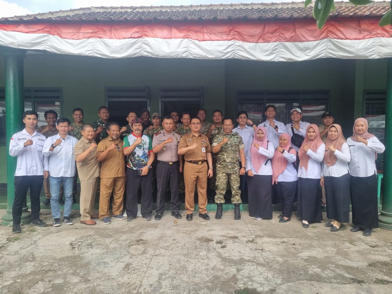 tasyakuran-hut-ke-81-tni-di-ledokombo-muspika-perkuat-sinergi-jaga-kondusivitas-wilayah-20261007