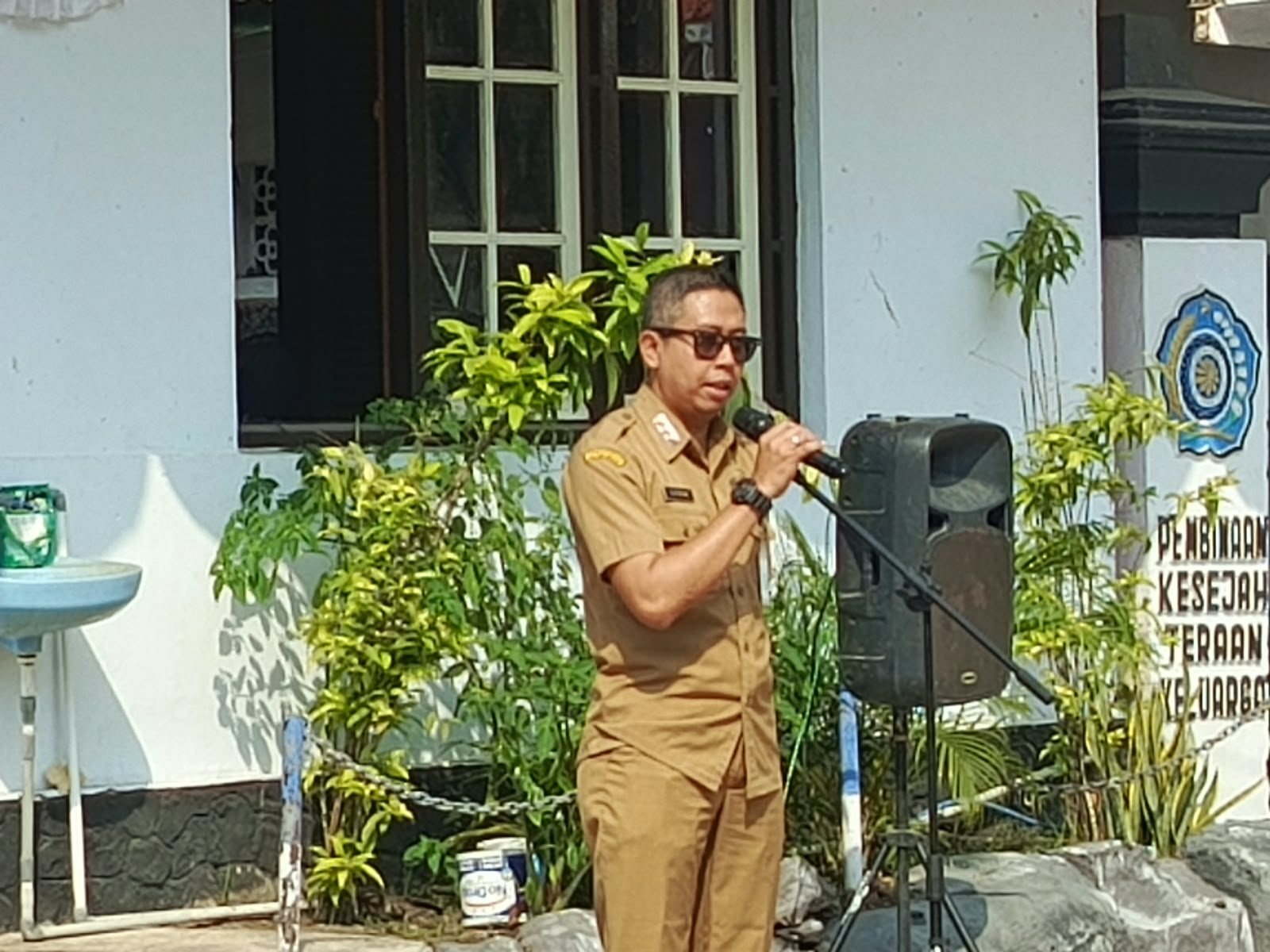 camat-kencong-soroti-data-bunga-desaku-perlinsos-hingga-home-care-20261007