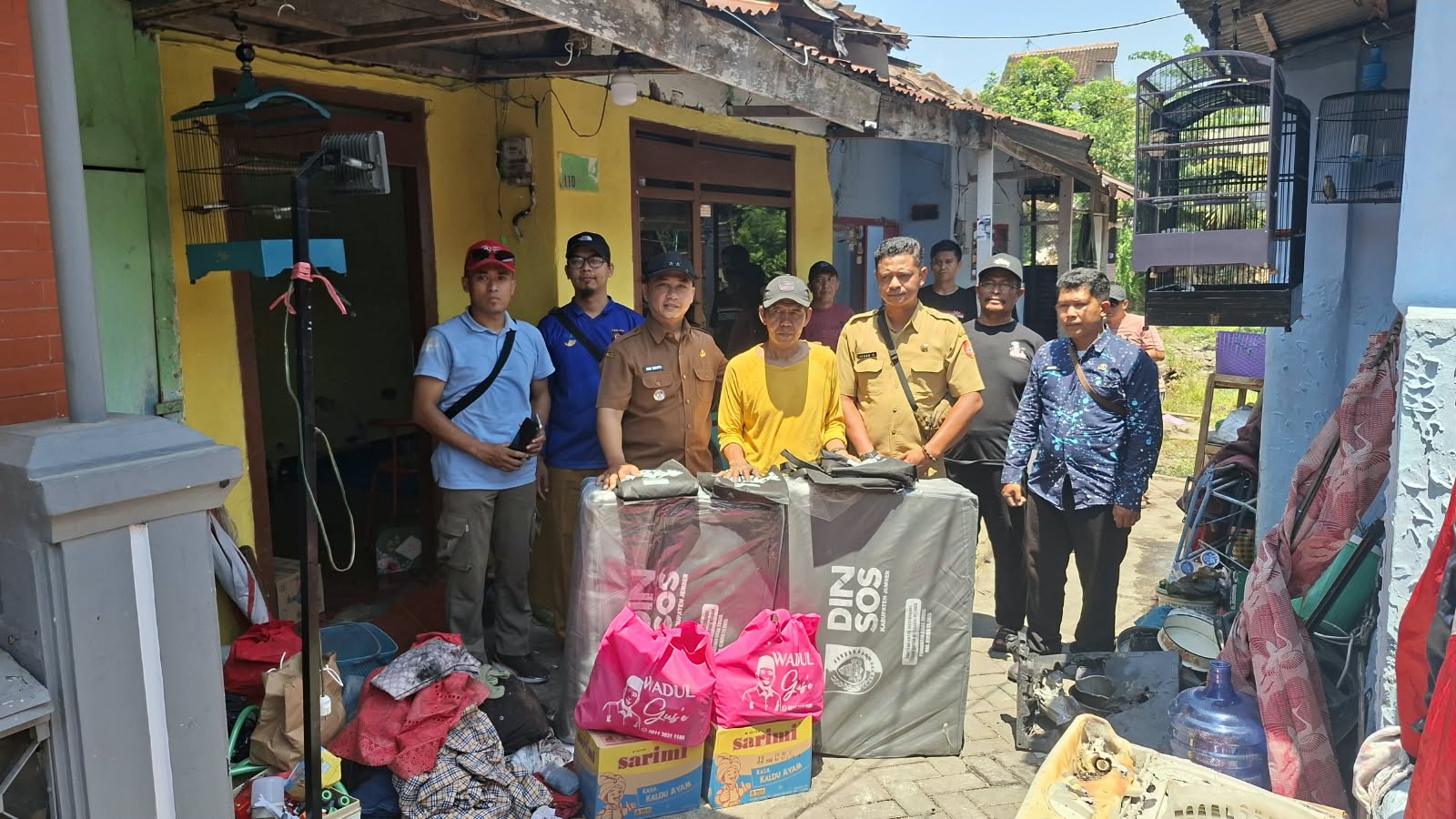 pasca-kebakarandinsos-bergerak-bantu-warga-kelurahan-kepatihan-20261006