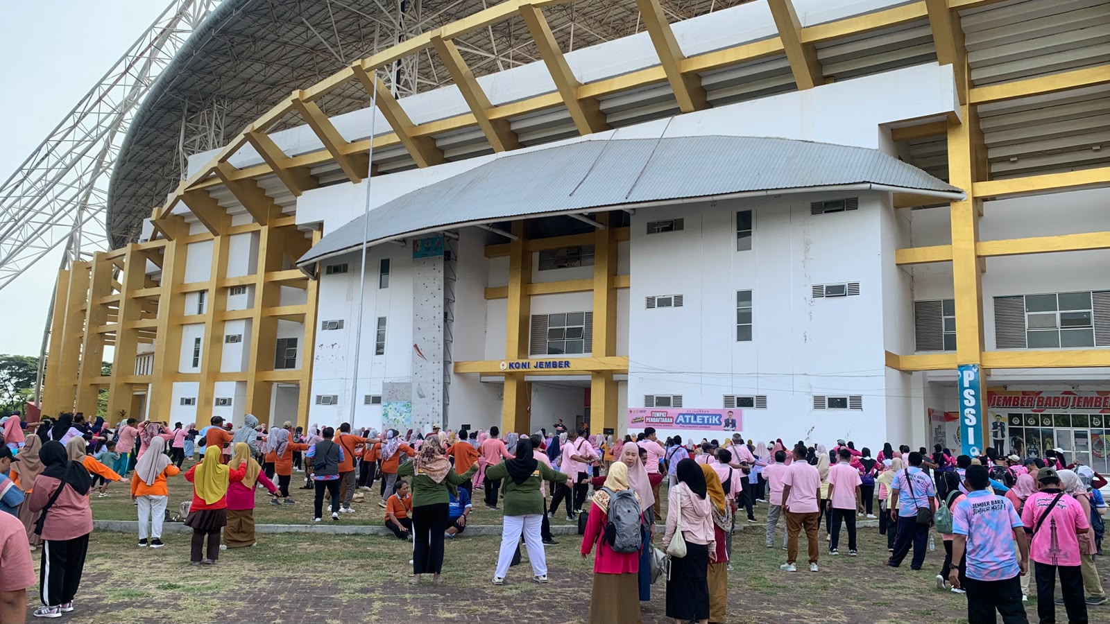 kegiatan-osma-pindah-lokasi-suasana-lebih-nyaman-dan-energik-di-depan-jsg-20261006