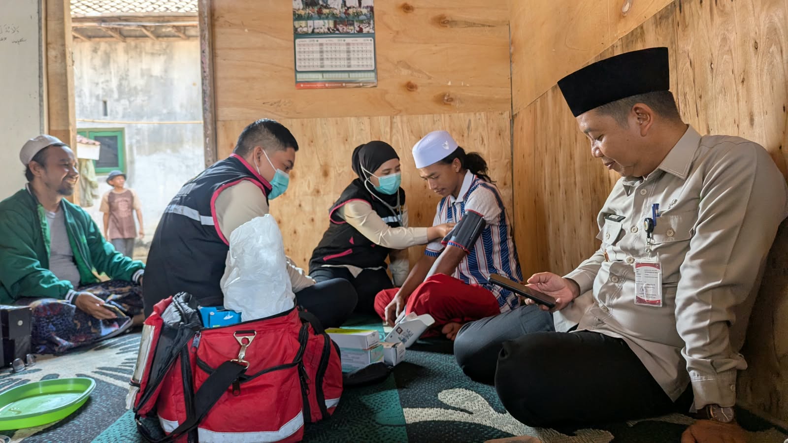 home-care-sambangi-pondok-pesantren-rotan-dan-ibu-hamil-berisiko-tinggi-di-patrang-20261011