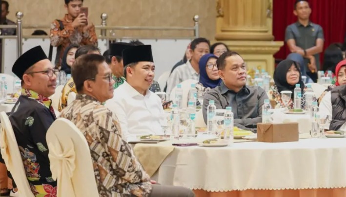 charles-meikyansah-puji-bupati-fawait-gigih-perjuangkan-kepentingan-masyarakat-jember-di-jakarta-20261014