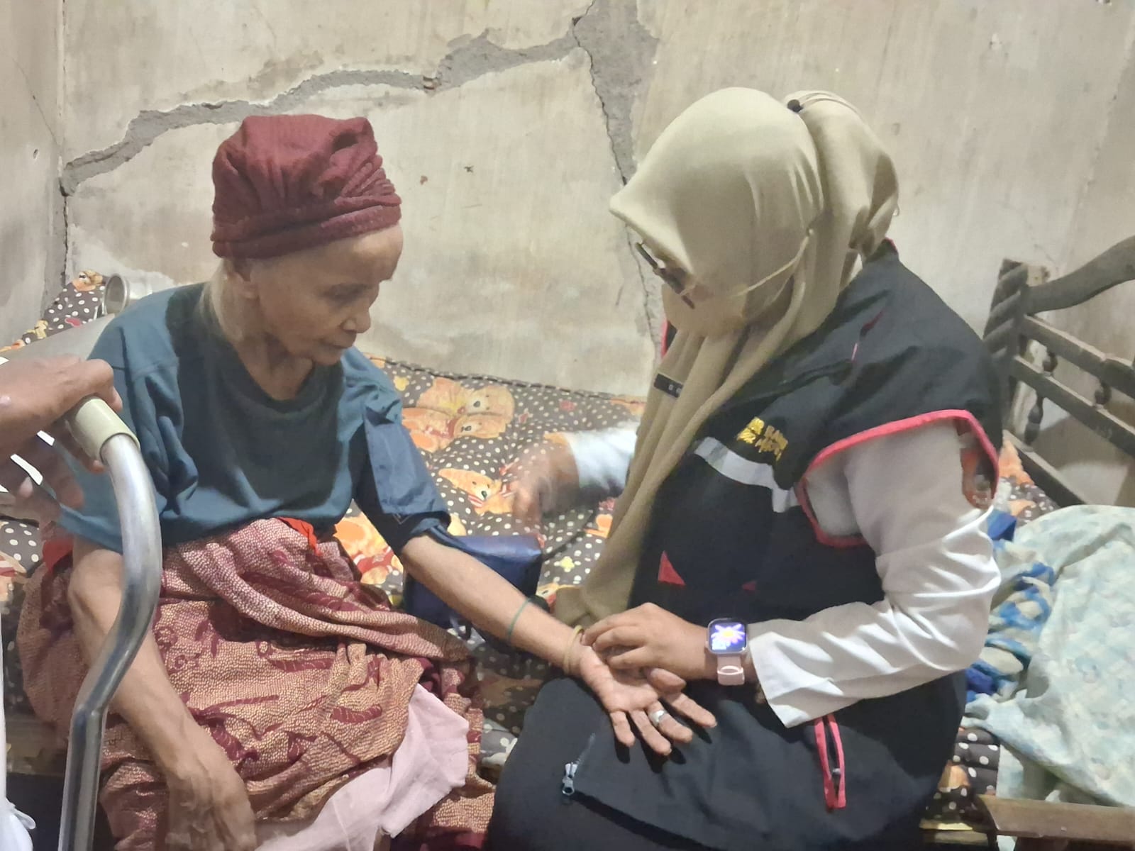 jelajah-home-care-sukorambi-hadir-untuk-nenek-yanto-wujud-kepedulian-bagi-lansia-20261014