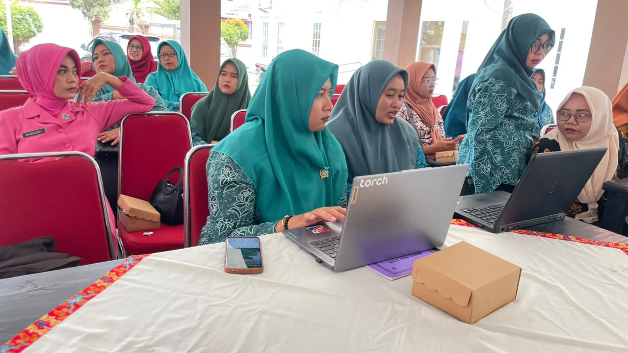 tp-pkk-kecamatan-jombang-perkuat-digitalisasi-pelaporan-melalui-bimtek-sim-pkk-20261015