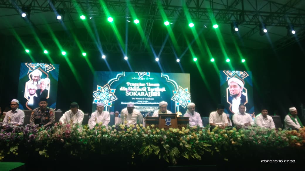 gema-selawat-sokarrajeh-menggetarkan-badean-warga-bersatu-dalam-doa-untuk-negeri-20261018