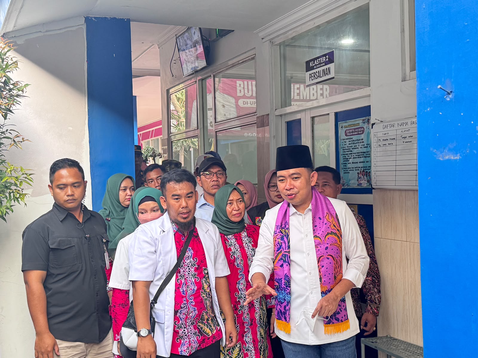 bakti-sosial-di-puskesmas-katakan-bupati-jember-tekankan-kenyamanan-pasien-20261019