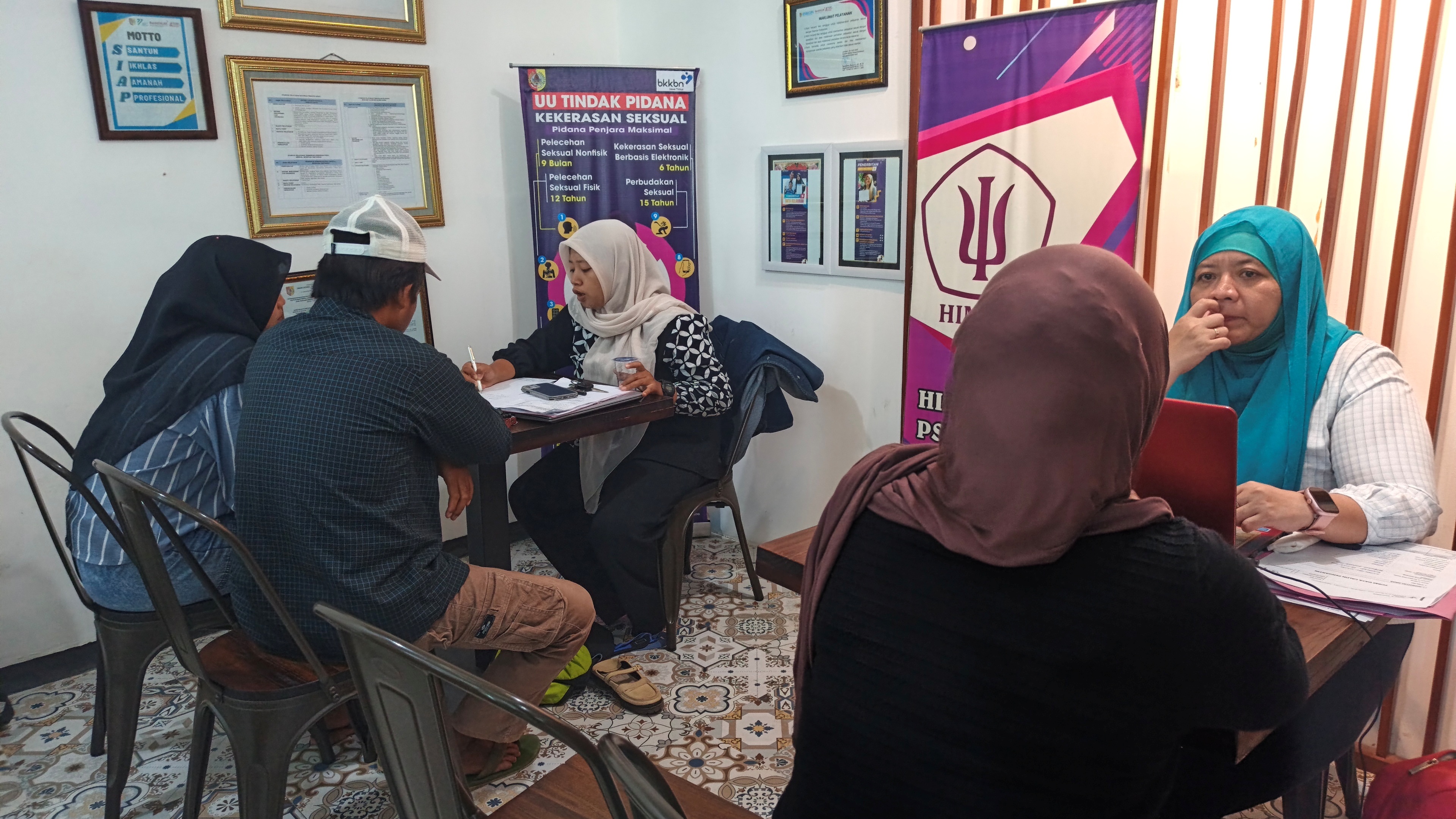 cegah-risiko-tinggi-kehamilan-usia-muda-pemohon-dispensasi-nikah-di-jember-diedukasi-tunda-kehamilan-20261020