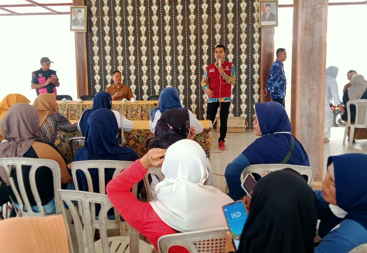 permudah-akses-bansos-lewat-ikd-warga-puger-kini-bisa-usulkan-penerima-secara-mandiri-20261020