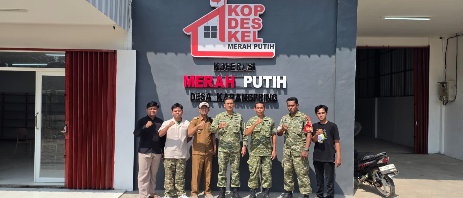 camat-sukorambi-tinjau-progres-kdkmp-desa-karangpring-perkuat-sinergi-pengembangan-koperasi-20261021