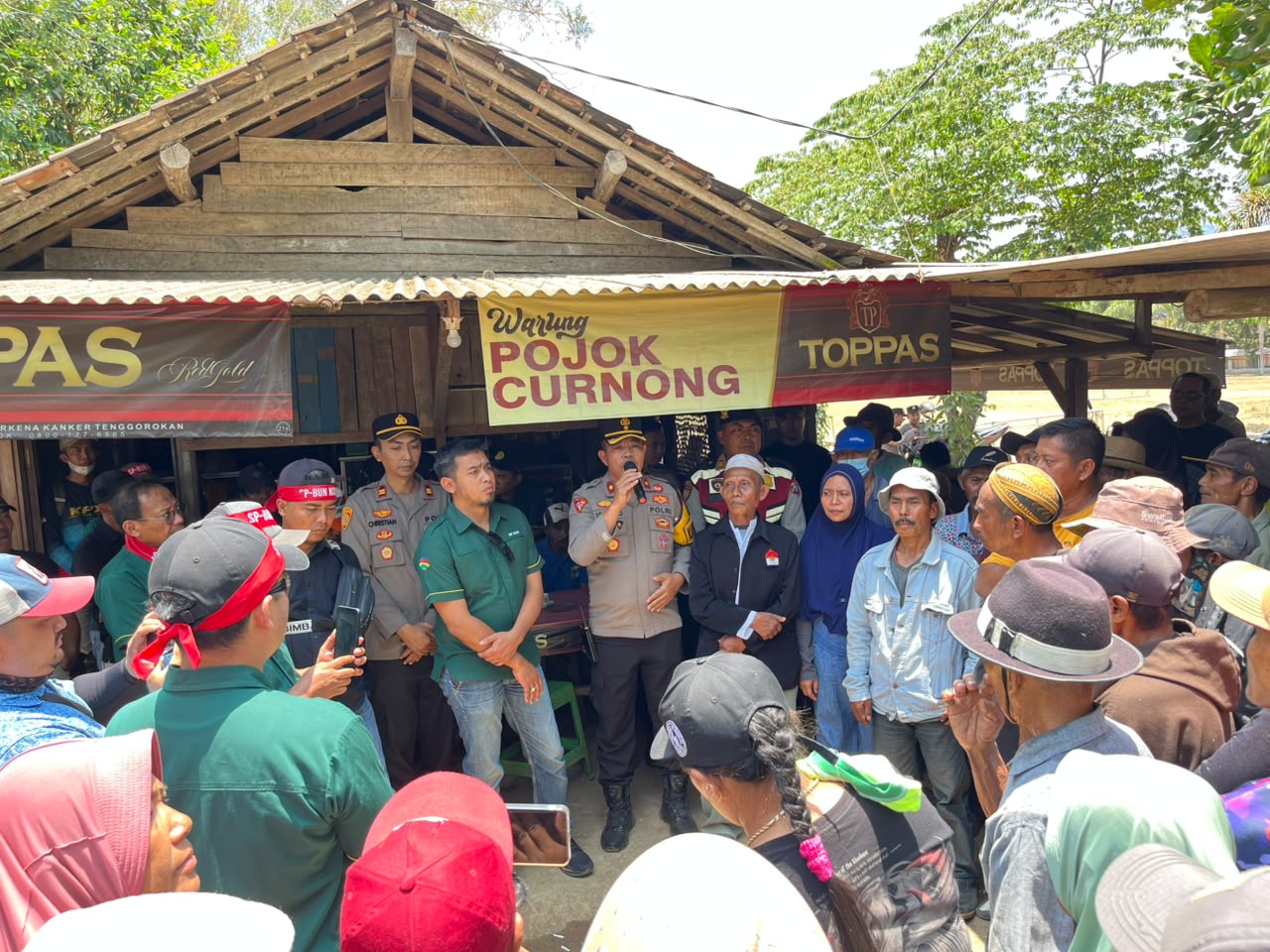 pemerintah-kecamatan-tempurejo-kawal-aspirasi-warga-curahnongko-aksi-berlangsung-aman-dan-kondusif-20261022