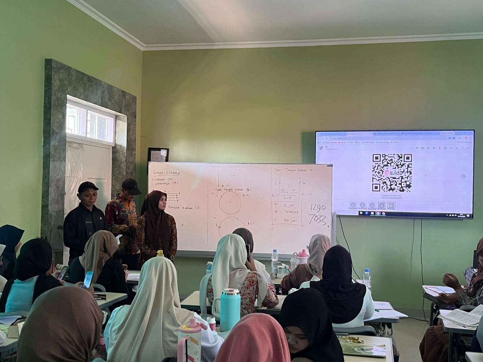 dispusip-laksanakan-survei-tingkat-kegemaran-membaca-masyarakat-2026-di-man-1-dan-smkn-2-jember-20261022