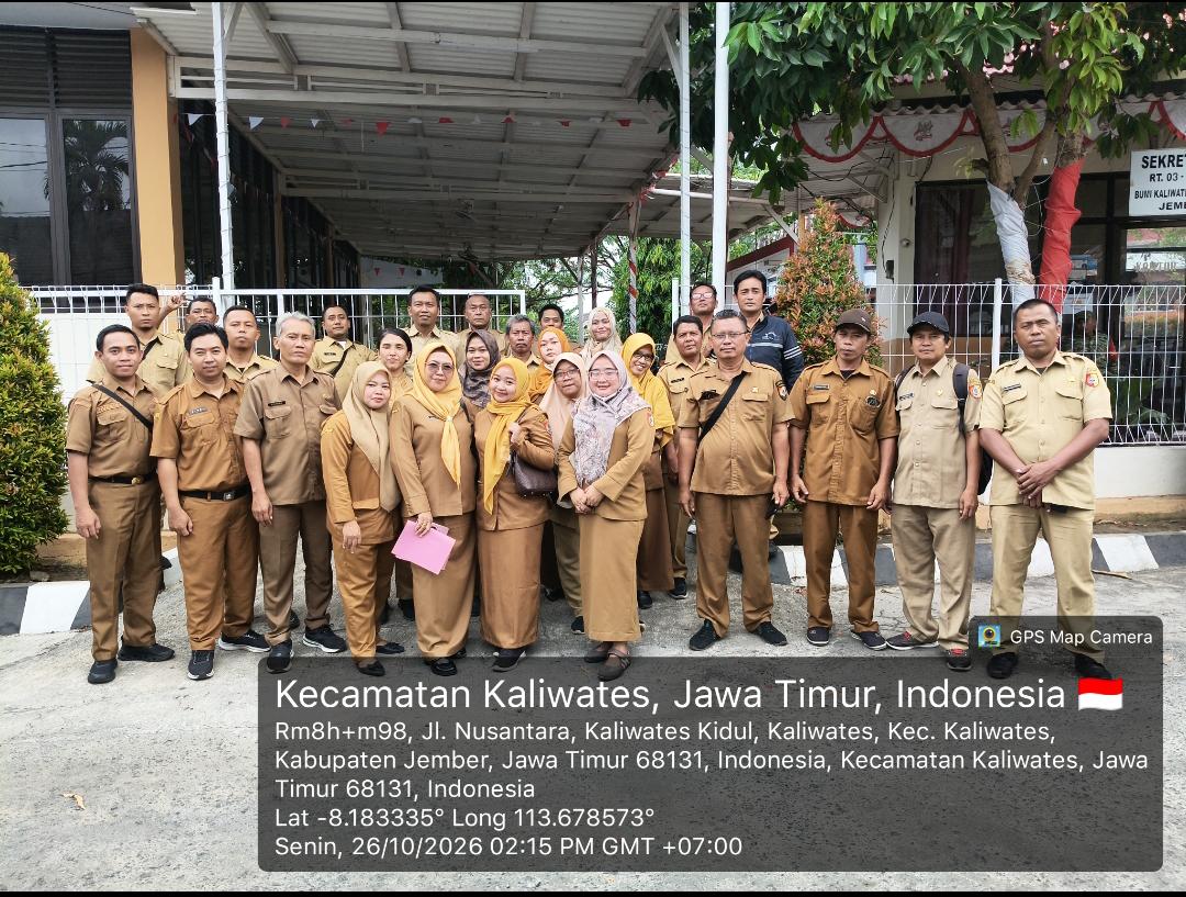 bupati-jember-serahkan-sk-perpanjangan-pppk-paruh-waktu-komitmen-perjuangkan-status-menjadi-pppk-penuh-waktu-20261026