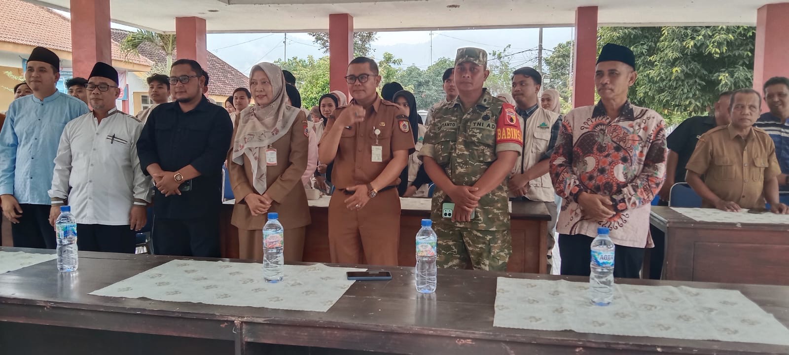 camat-mumbulsari-lepas-mahasiswa-uin-khas-jember-di-pendopo-kecamatan-20261030